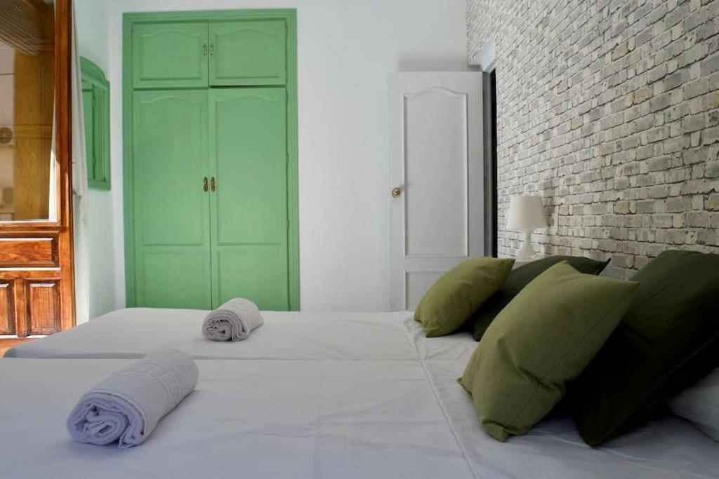 Apartamento En Sevilla Centro Con Vistas A La Plaza Alameda De Hercules - Hasta 7 Personas المظهر الخارجي الصورة