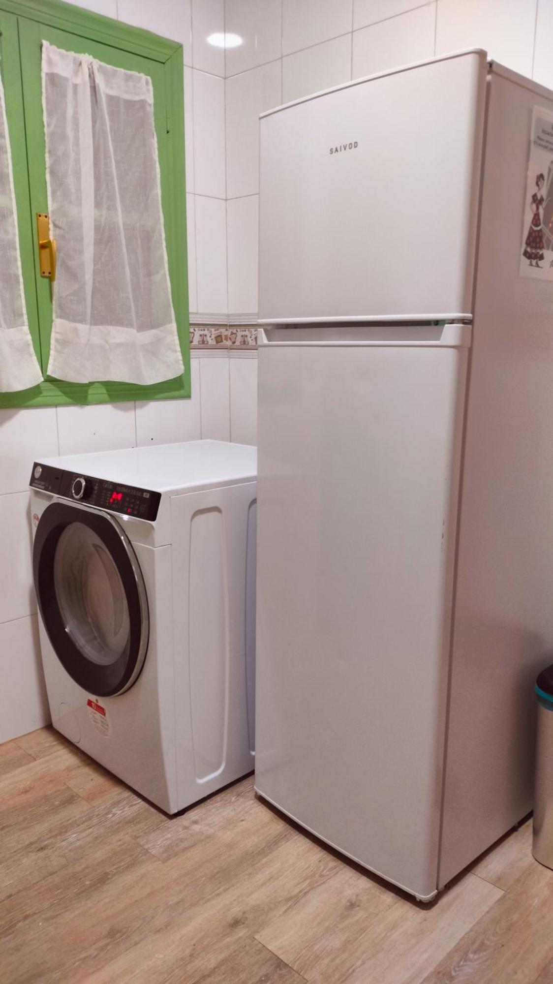 Apartamento En Sevilla Centro Con Vistas A La Plaza Alameda De Hercules - Hasta 7 Personas المظهر الخارجي الصورة